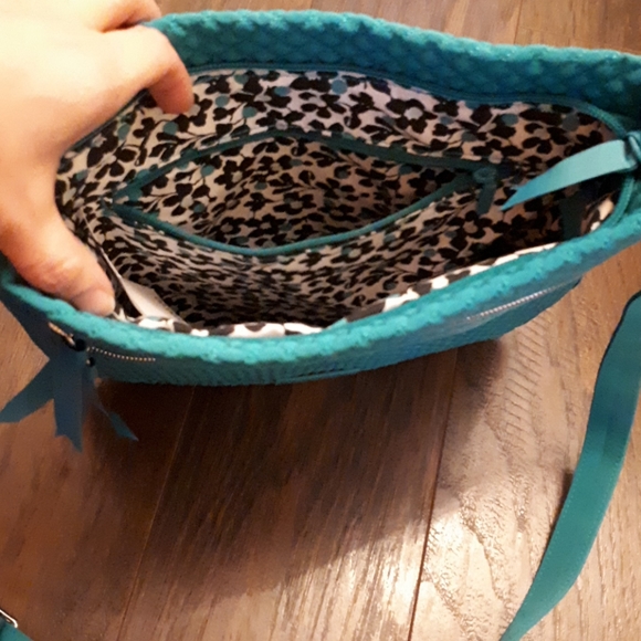 Vera Bradley Iconic Triple Zip Hipster - Picture 4 of 8